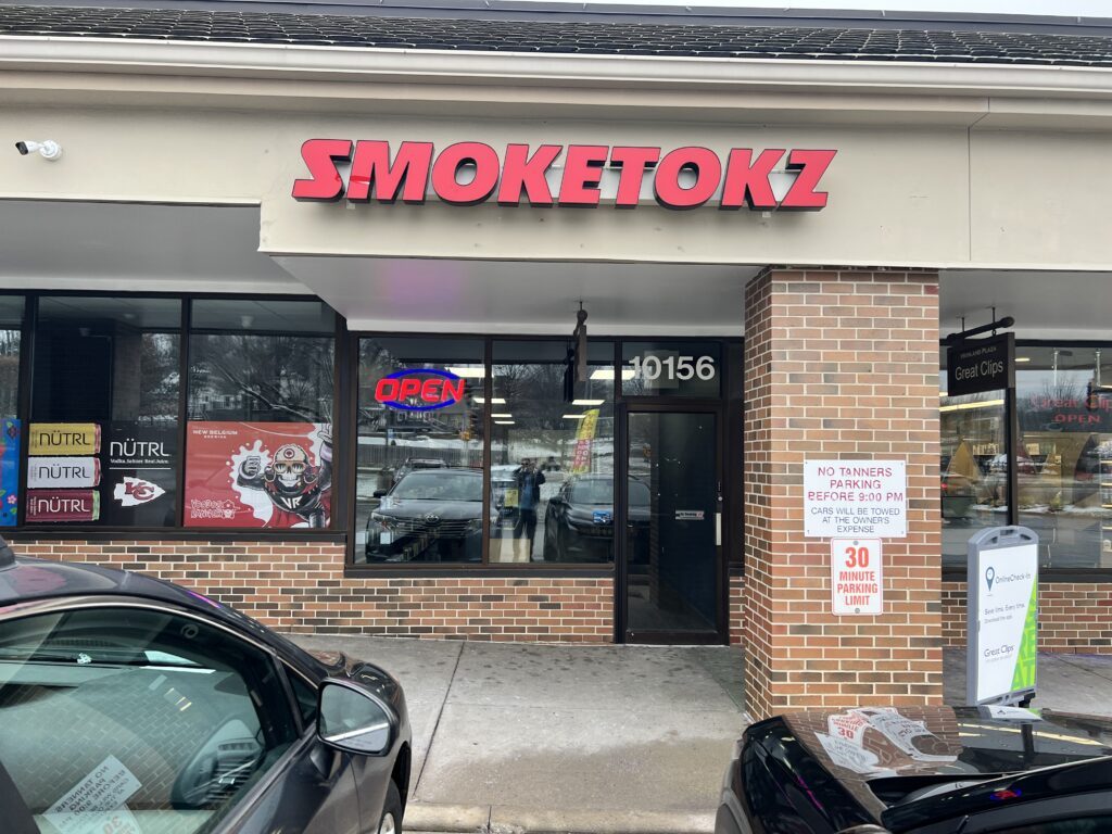 Smoke-Tokz-Smoke-and-Vape-Shop-95th-Street-Overland-Park-KS