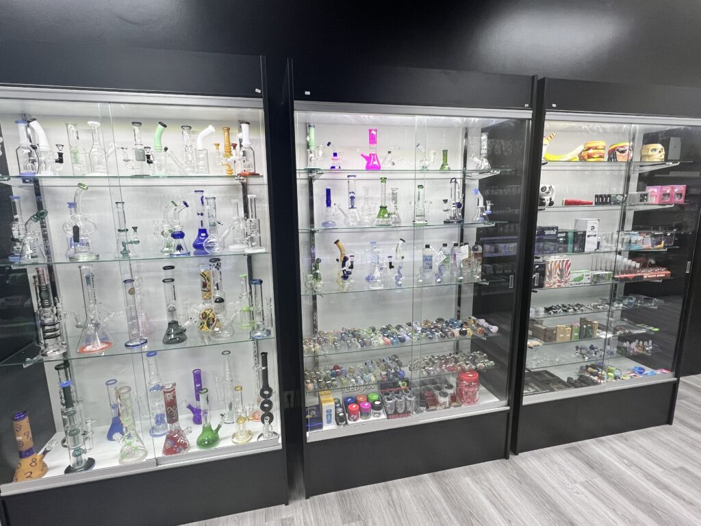 420-glass-pipes-bongs-dab-rigs-Overland-Park-KS